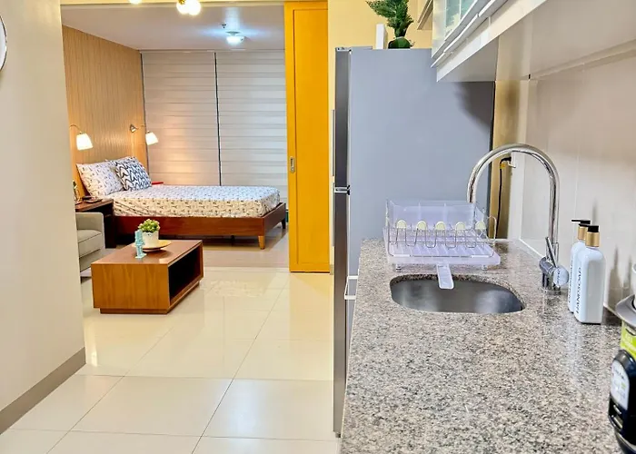 1 Bedroom Uptown Bgc Cozy Netflix 200mb Wi-fi Apartment Manila