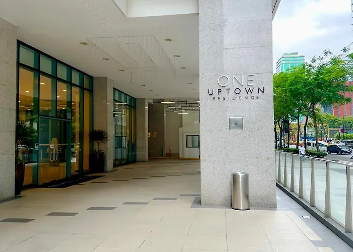 Apartment 1 Bedroom Uptown Bgc Cozy Netflix 200mb Wi-fi *
