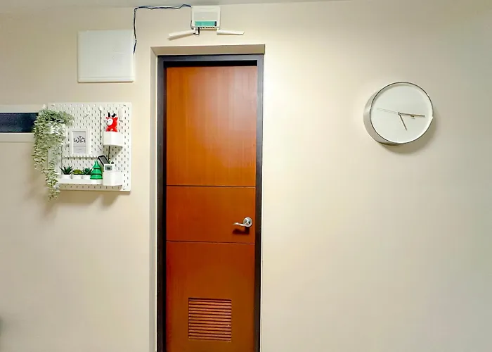1 Bedroom Uptown Bgc Cozy Netflix 200mb Wi-fi *