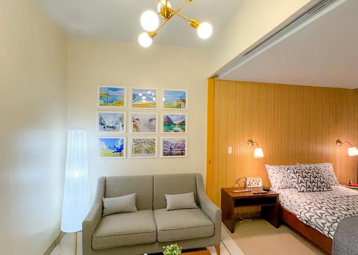 1 Bedroom Uptown Bgc Cozy Netflix 200mb Wi-fi Apartment *