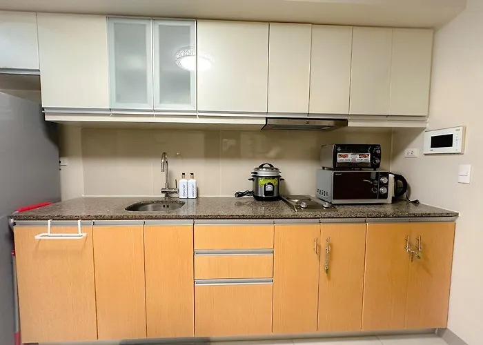 Apartment 1 Bedroom Uptown Bgc Cozy Netflix 200mb Wi-fi