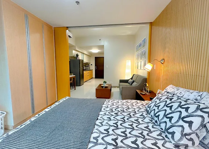 1 Bedroom Uptown Bgc Cozy Netflix 200mb Wi-fi Apartment Manila